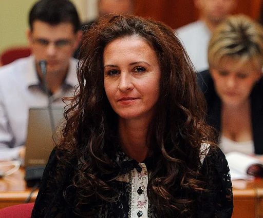 Natalia-Elena Intotero