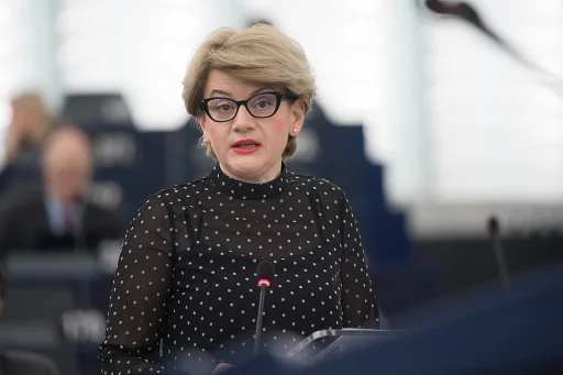 Melania-Gabriela Ciot