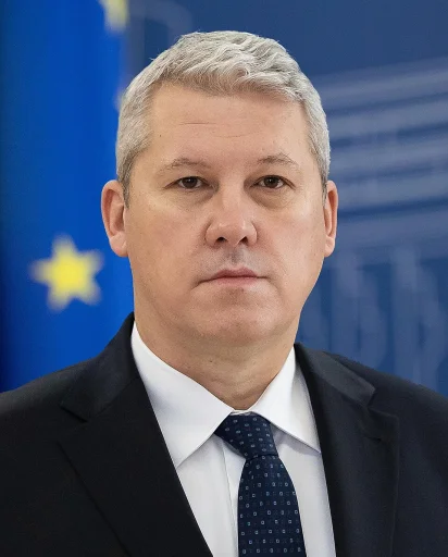 Cătălin Predoiu