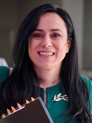 Simona Bucura-Oprescu