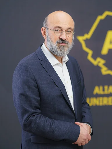 Virgiliu-George Vlăescu
